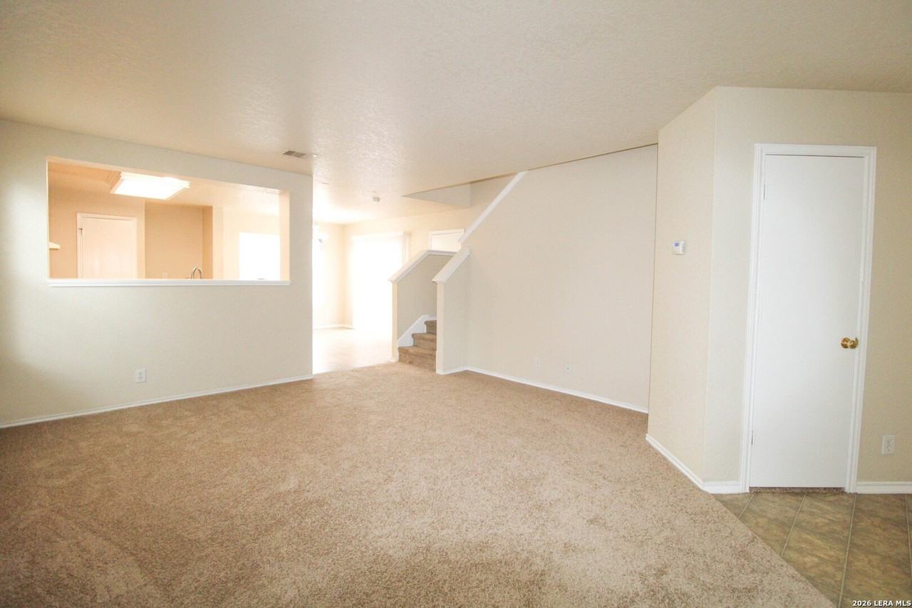 16122 Branching Oaks - Photo 7 of 47