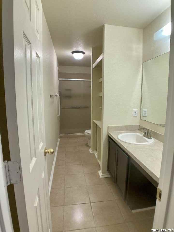 416 Hinge Fls - Photo 5 of 8