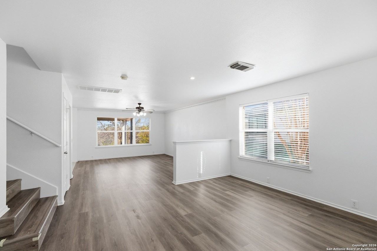 3803 Pebble Bch - Photo 7 of 36