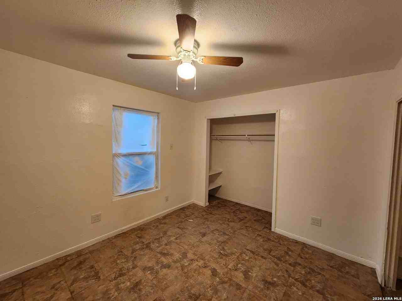 422 Kashmuir Pl - Photo 3 of 7