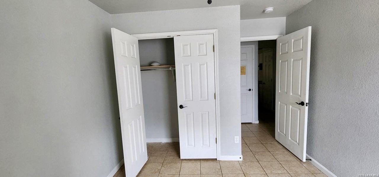 130 N San Ignacio Ave - Photo 5 of 9