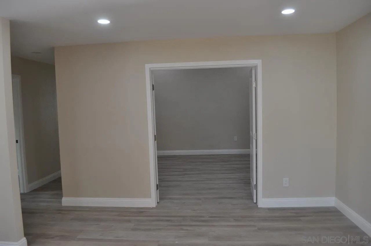 4121 Conrad Dr - Photo 7 of 26