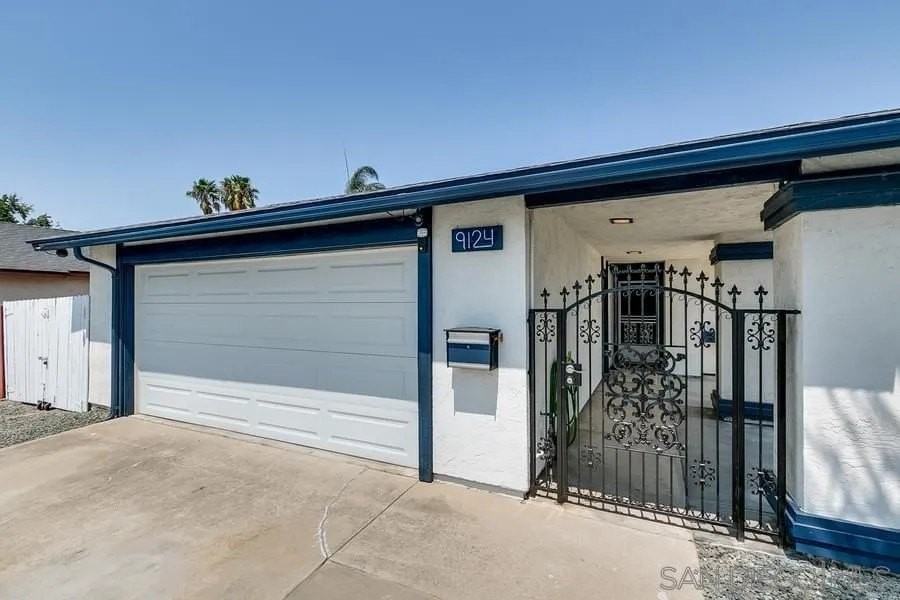 9124 Maranda Dr - Photo 3 of 17