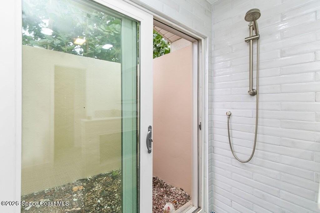 302 W Osceola Ln - Photo 4 of 28