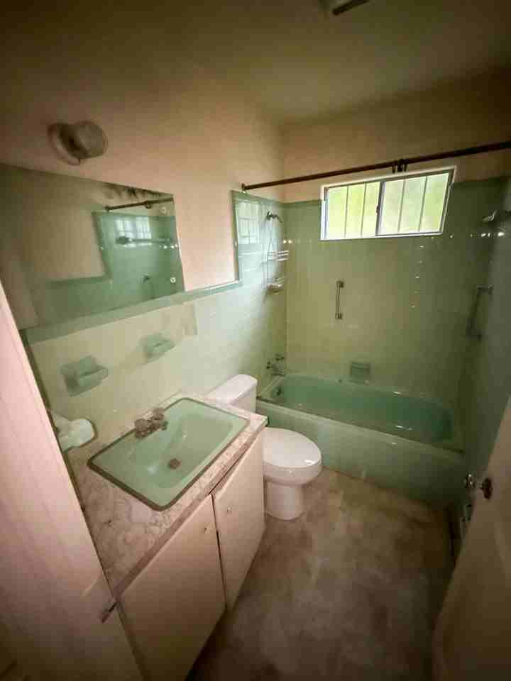 358 Lea Cir #1 - Photo 5 of 8