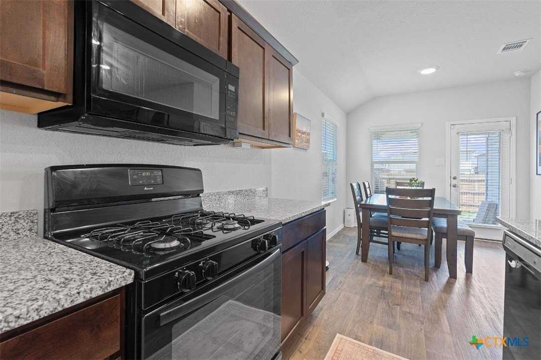 113 Lily Pond Trl - Photo 7 of 23