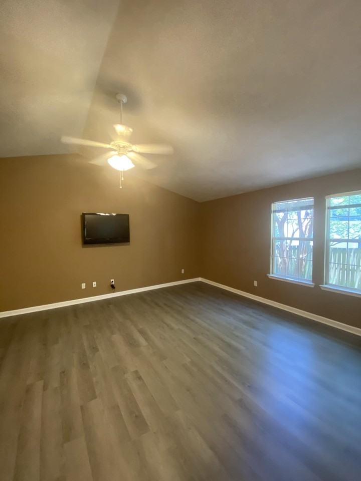 5525 Cattail Ct - Photo 6 of 26