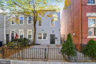 470 Ridge St Nw - Photo 1 of 1