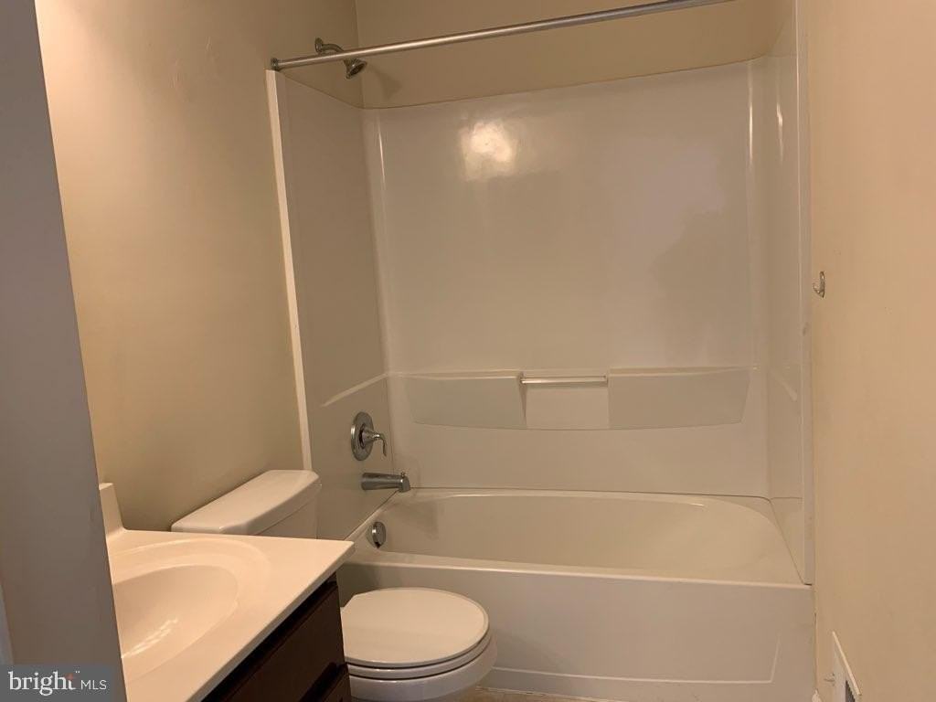 20549 Asheville Dr - Photo 6 of 24