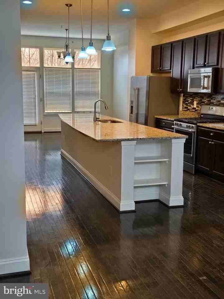 2007 Tuscarora Valley Ct - Photo 3 of 37