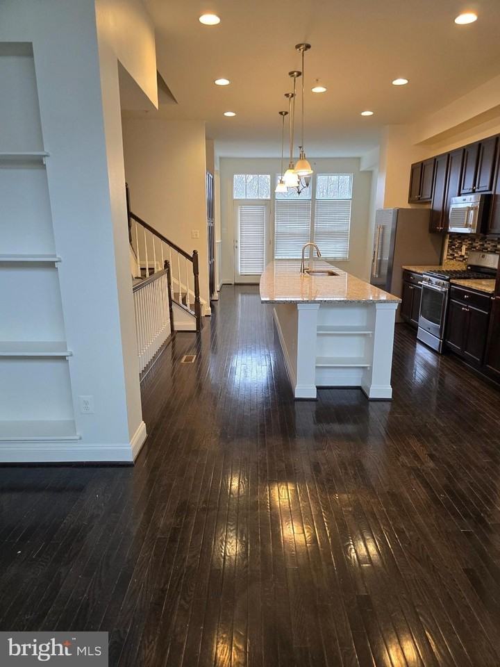 2007 Tuscarora Valley Ct - Photo 4 of 37