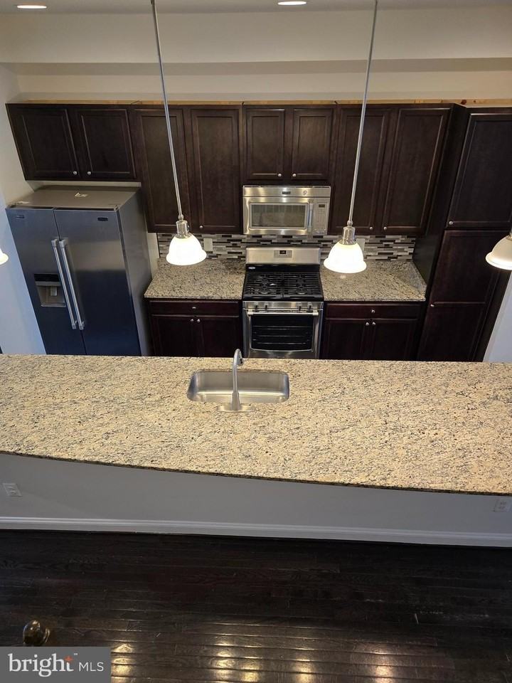 2007 Tuscarora Valley Ct - Photo 5 of 37