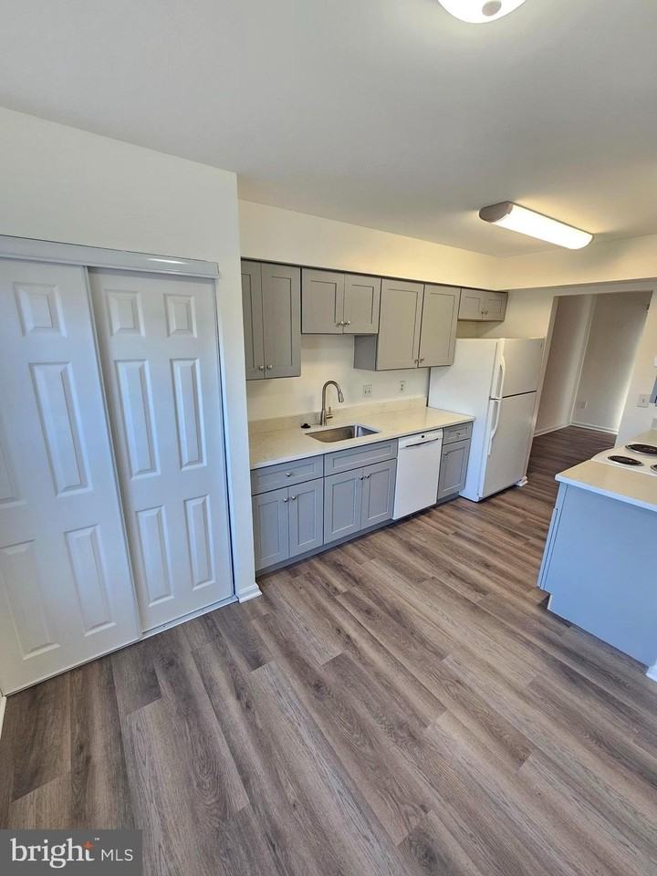 3761 Stepping Stone Ln - Photo 6 of 50