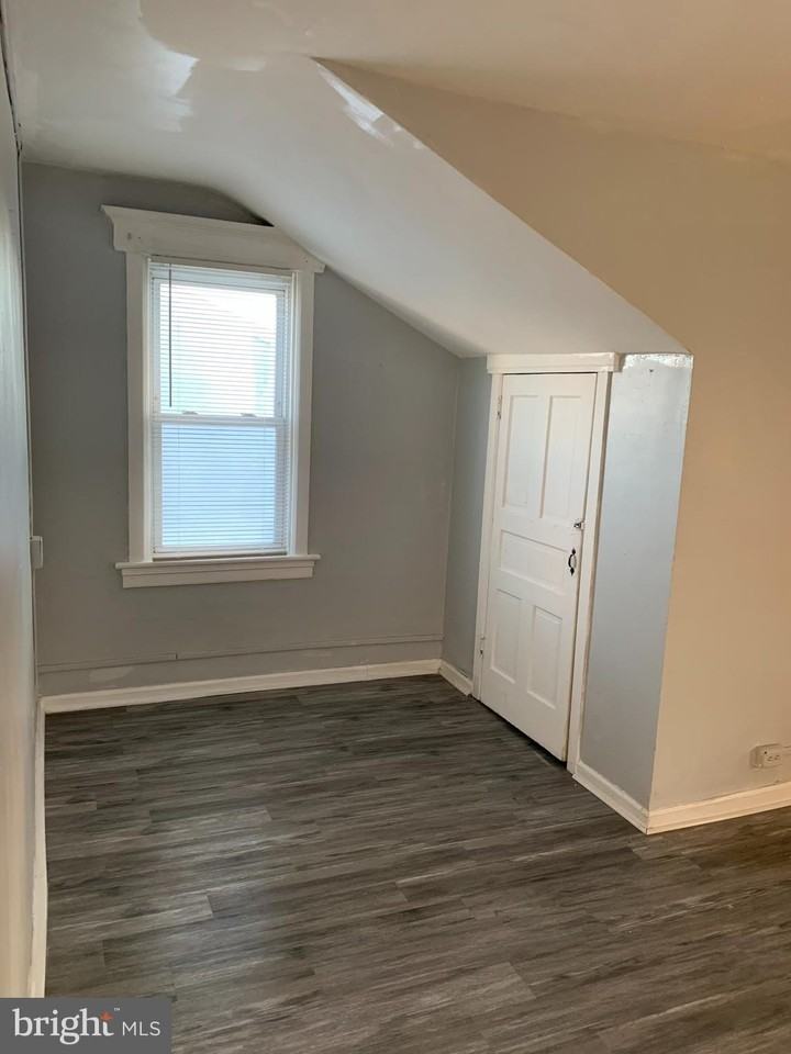 21 N Raleigh Ave - Photo 5 of 8