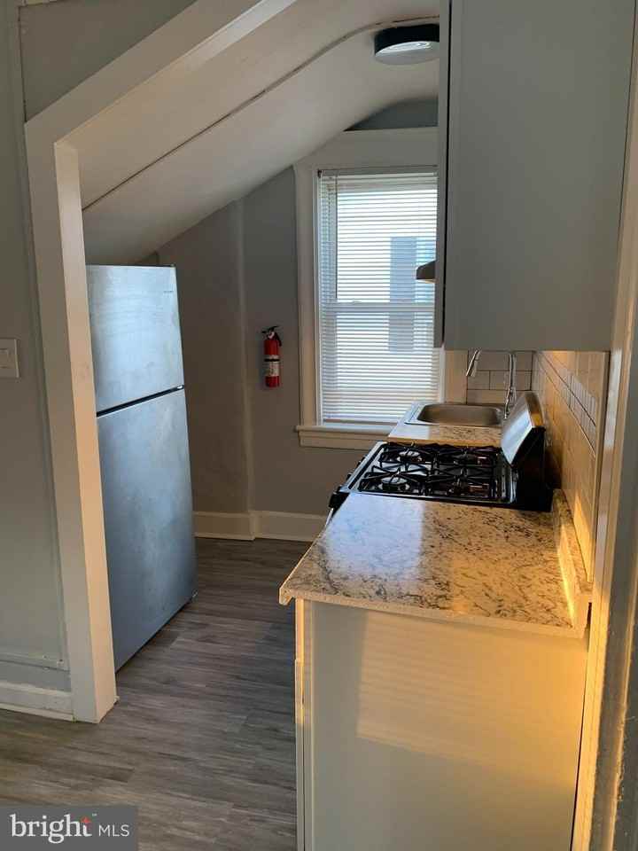 21 N Raleigh Ave - Photo 7 of 8