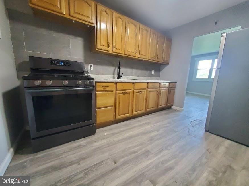 110 Lemmon Ave - Photo 2 of 15