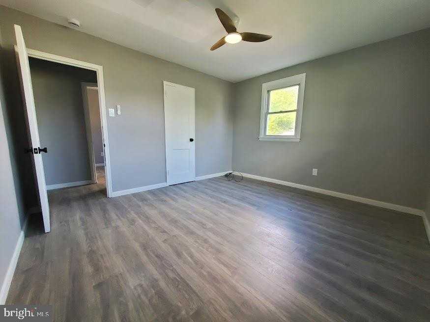 110 Lemmon Ave - Photo 7 of 15