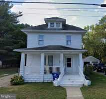 featured image of 219 Laurel Ave