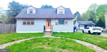 featured image of 804 Carpenter St