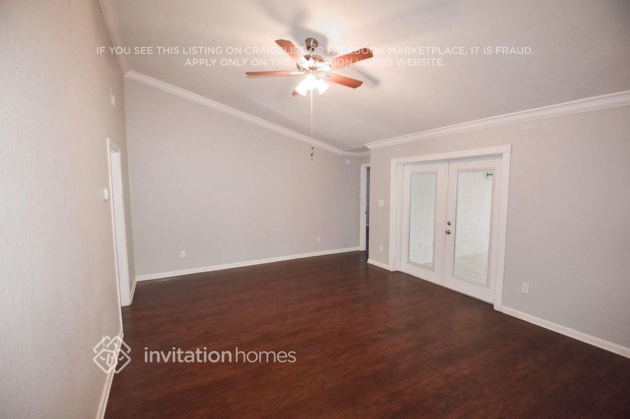 3061 Nicholson Dr - Photo 4 of 11