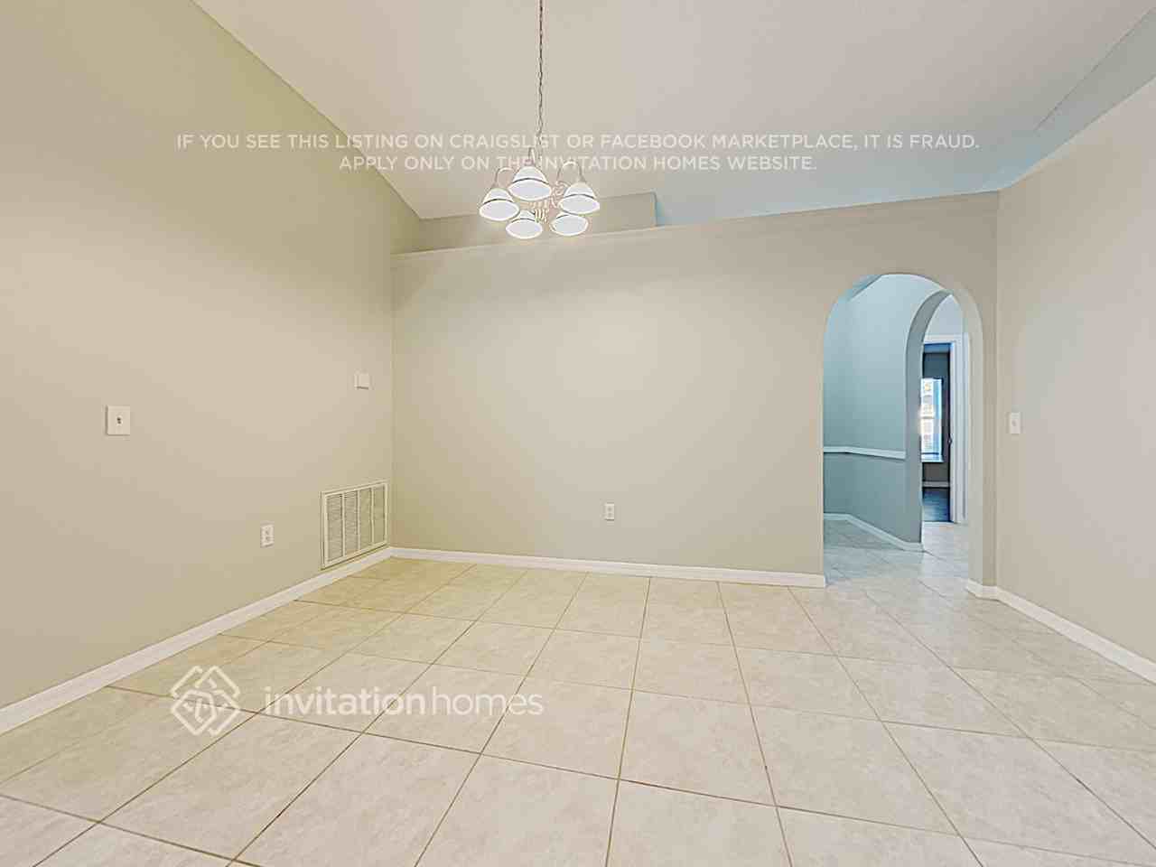 14520 Lake Price Dr - Photo 3 of 17