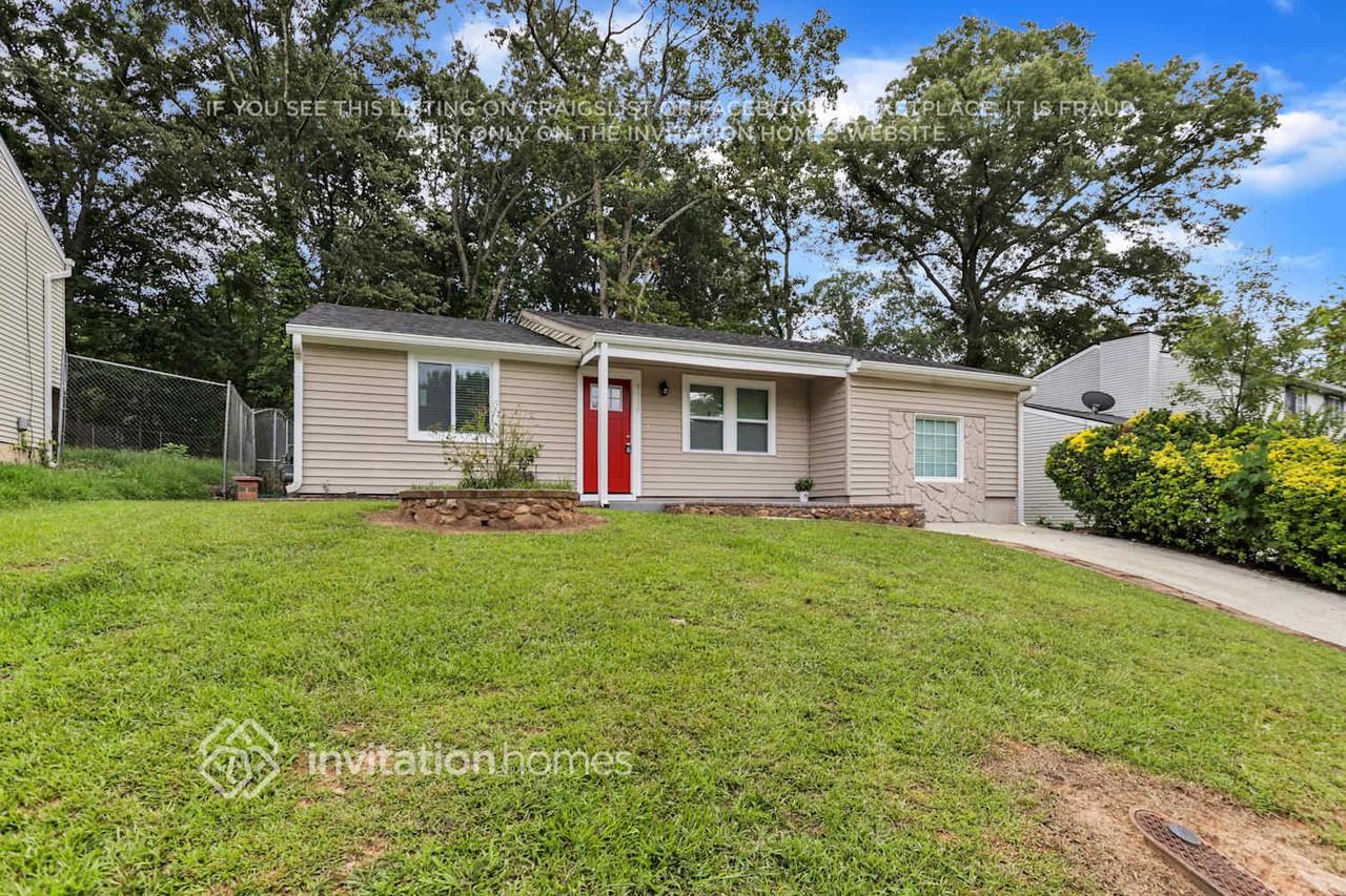 1310 Muirfield Dr - Photo 2 of 25