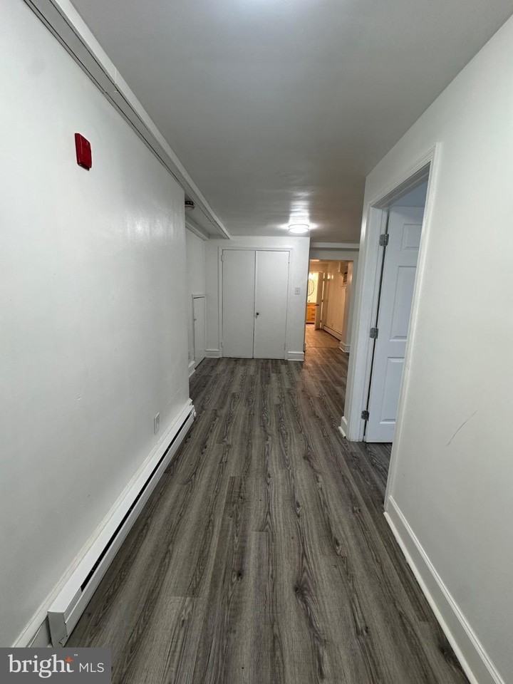 224 Long Ln - Photo 2 of 7