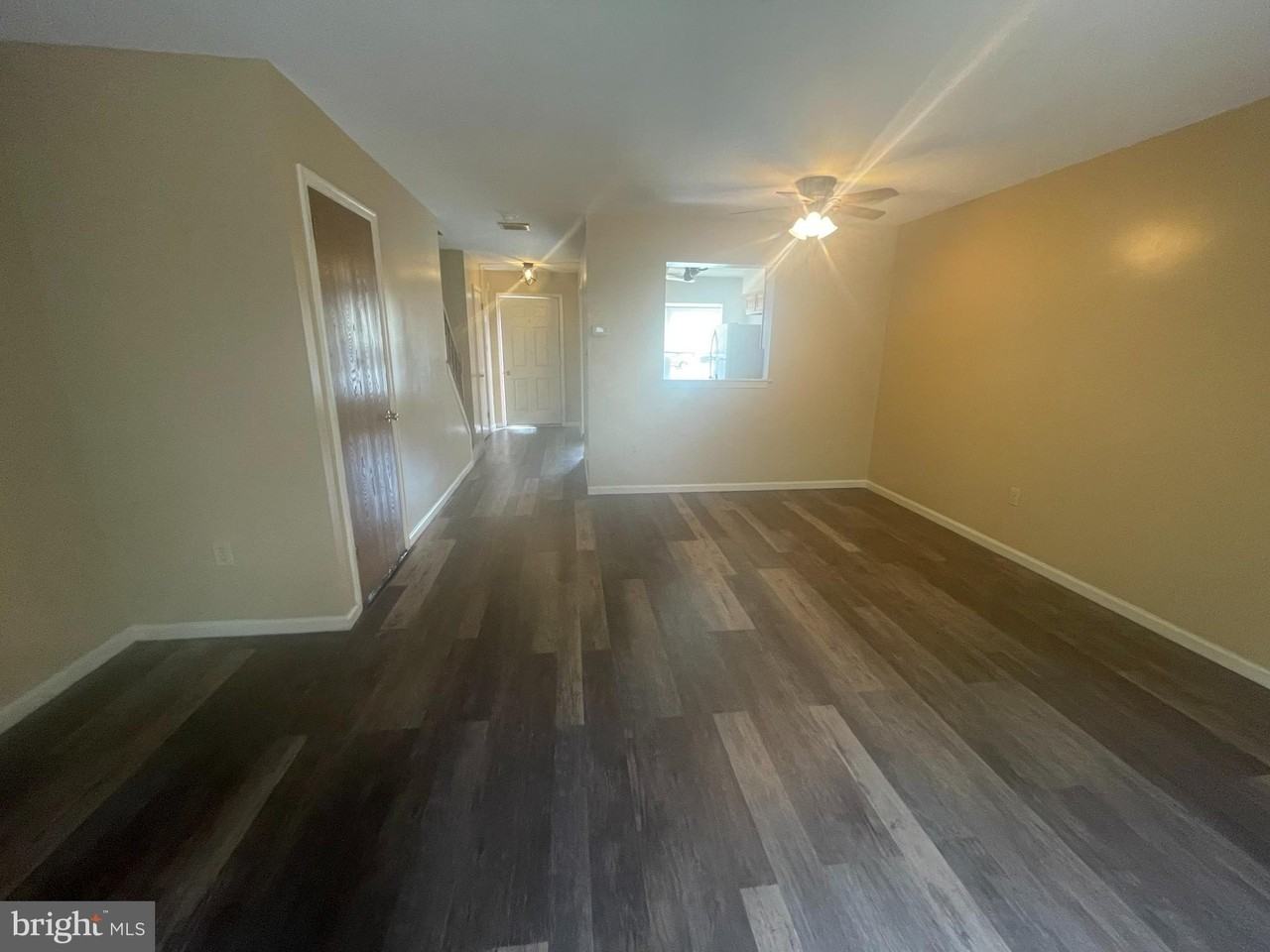 125 Delancy Pl - Photo 7 of 15