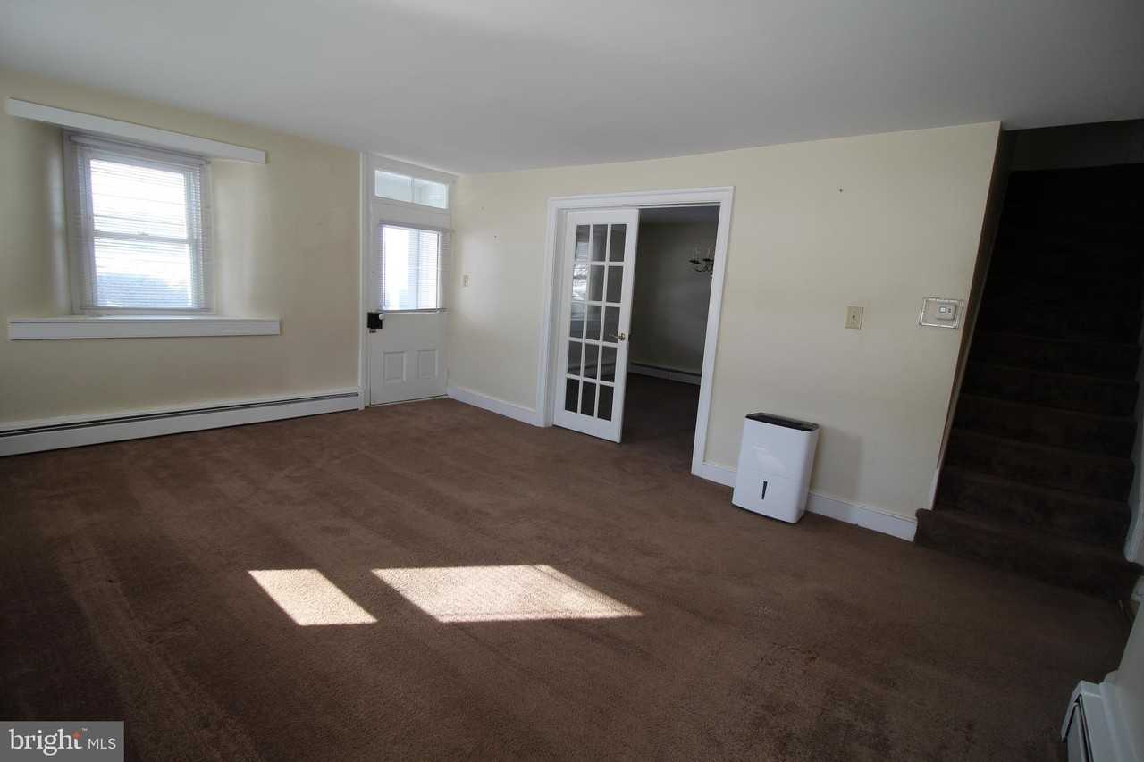 921 Ranck Rd - Photo 3 of 14