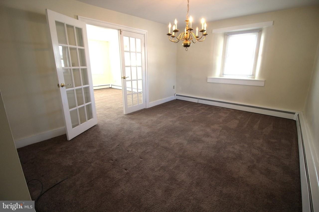 921 Ranck Rd - Photo 4 of 14