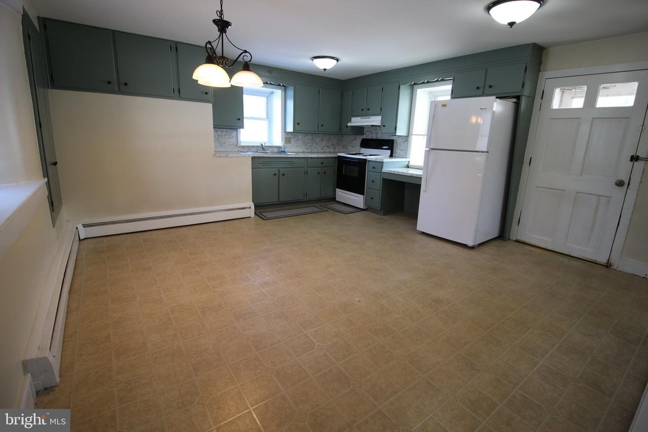 921 Ranck Rd - Photo 6 of 14