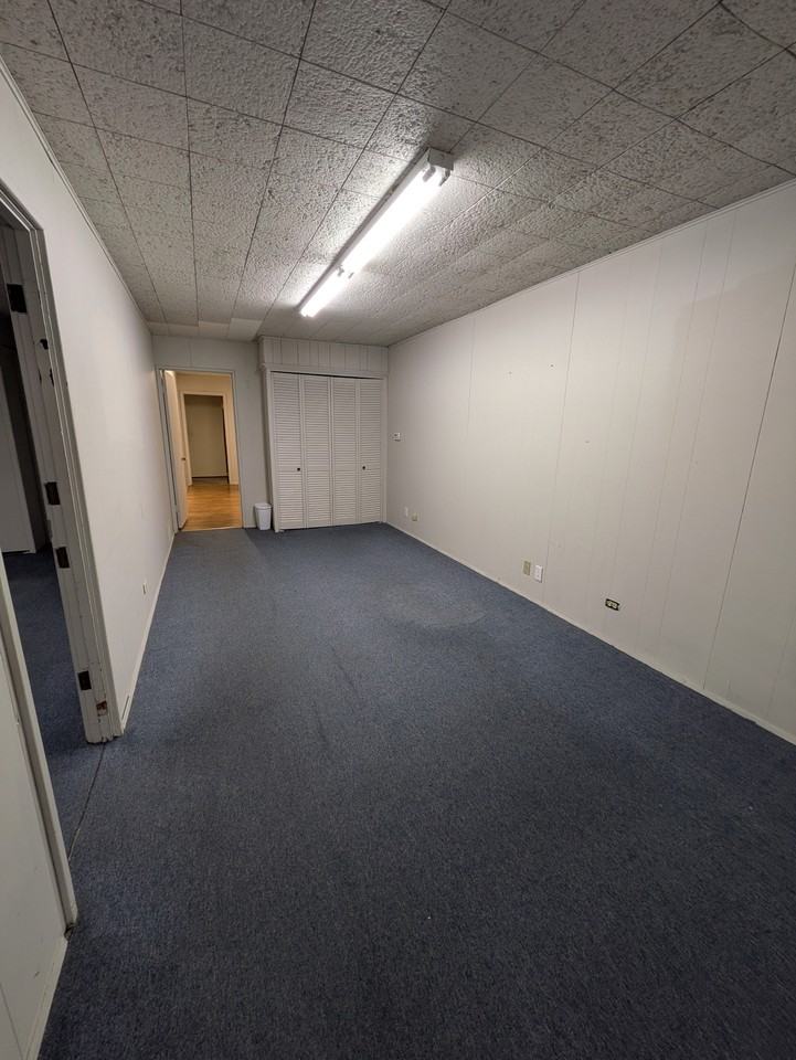 110 S Fulton St #1 - Photo 6 of 12