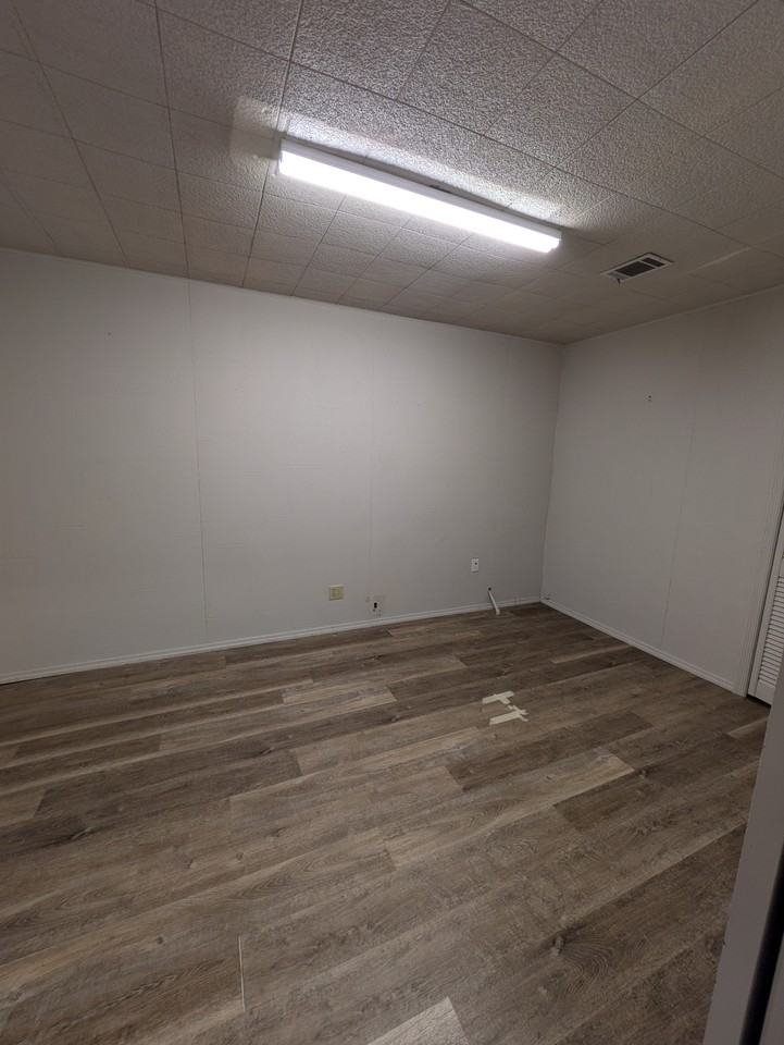 110 S Fulton St #1 - Photo 7 of 12