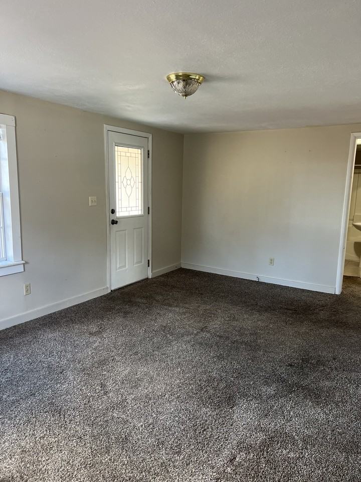 805 N Ray Rd #1 - Photo 6 of 11