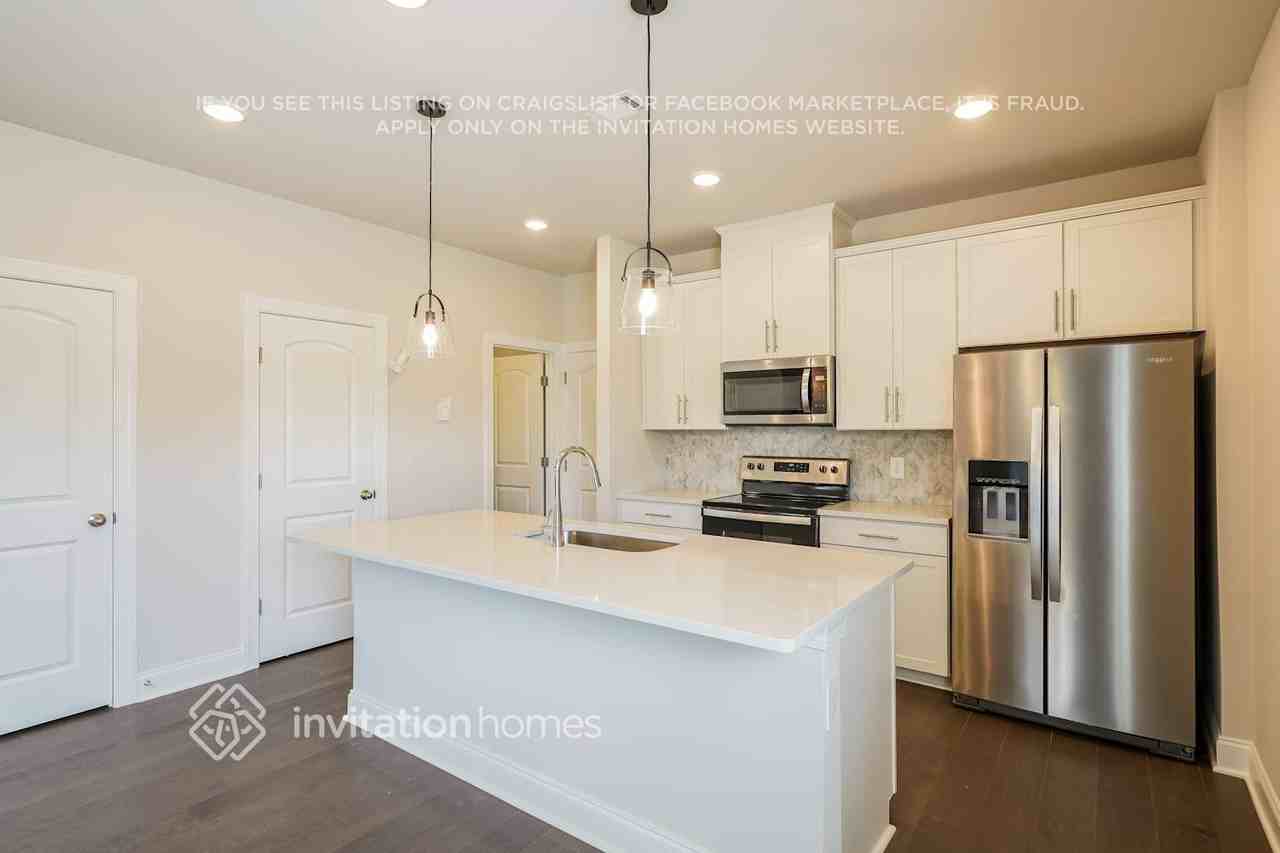 200 River Rock Dr - Photo 7 of 18