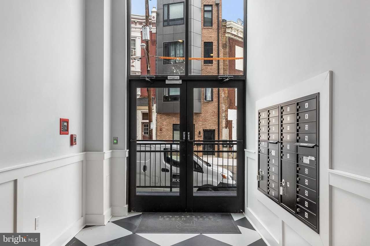 5102 Rochelle Ave Unit 1 #1 - Photo 2 of 10