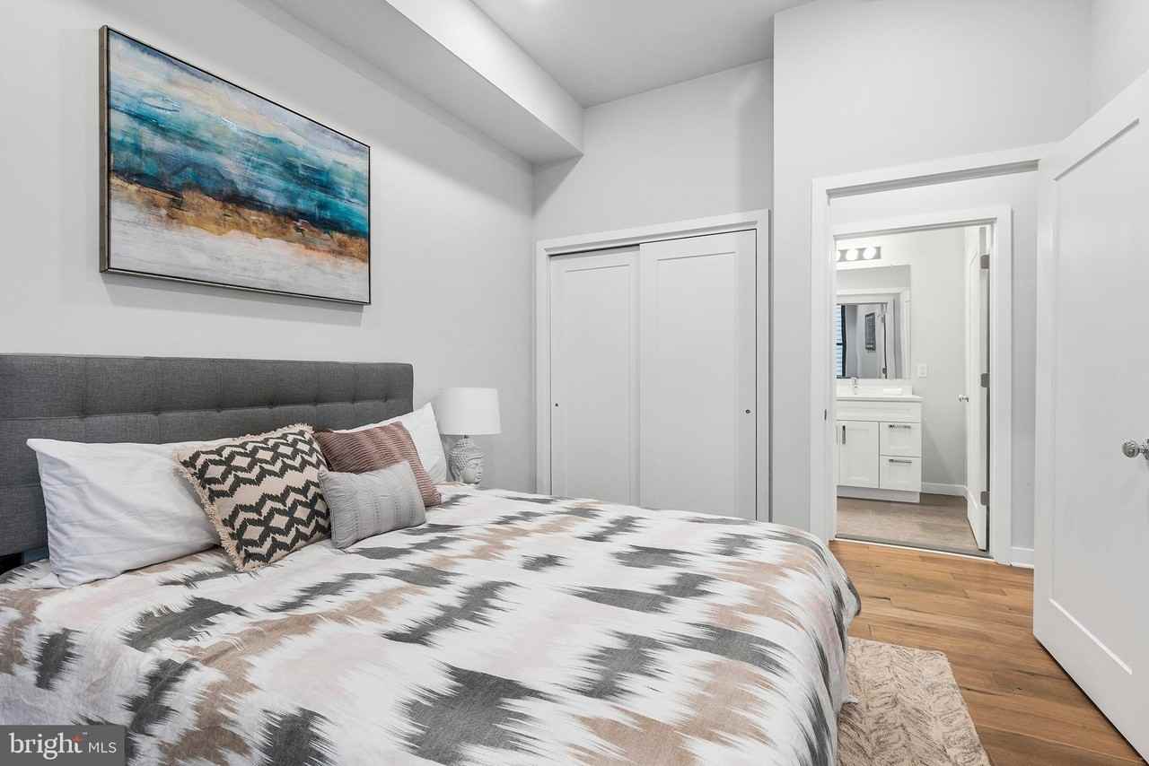 5102 Rochelle Ave Unit 1 #1 - Photo 6 of 10