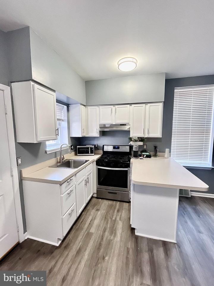 5623 Wyalusing Ave Unit 2 #2 - Photo 3 of 13