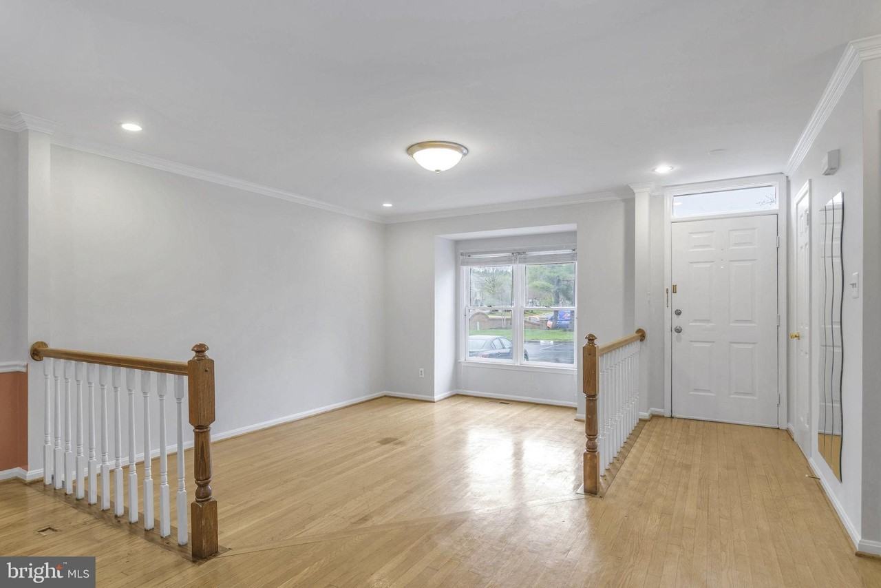 7222 Lensfield Ct - Photo 2 of 48