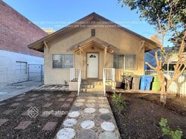 featured image of 1121 E 56th St