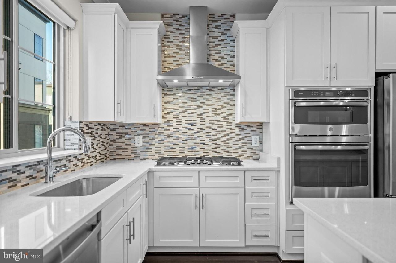 4806 Garden View Ln - Photo 7 of 36