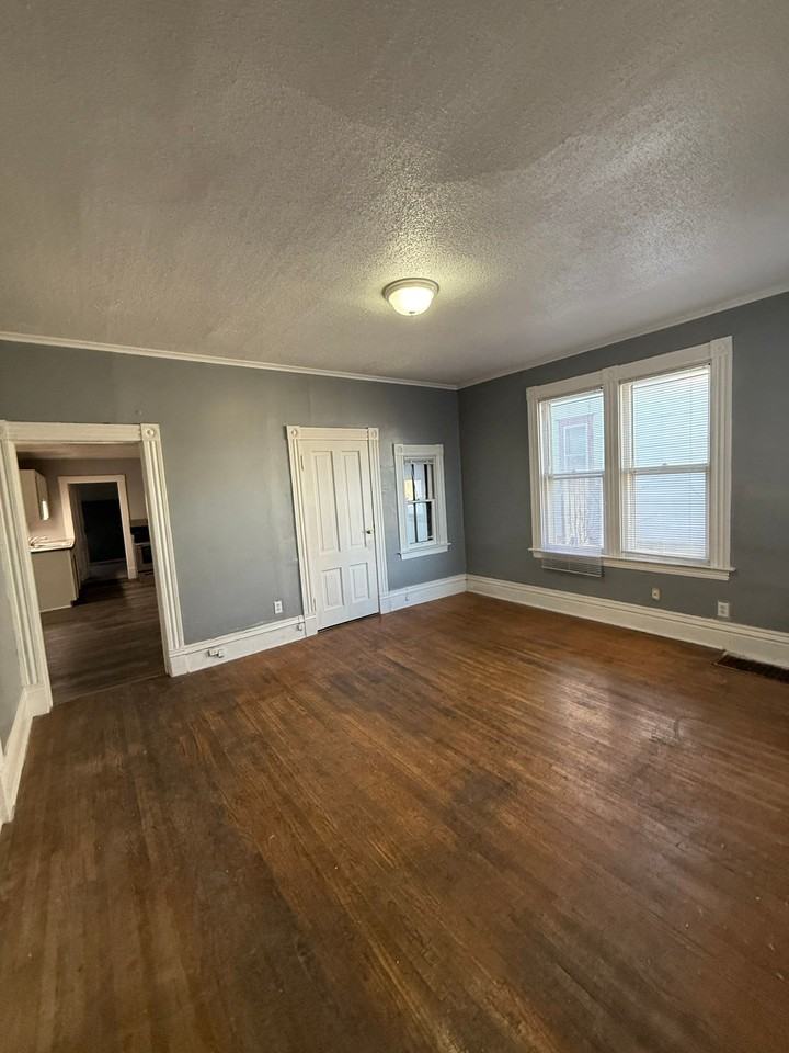 507 Stinson St #1 - Photo 5 of 12