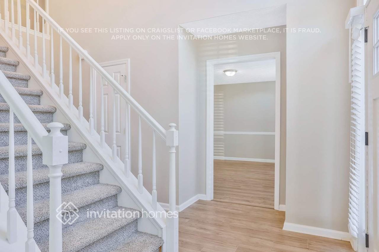 612 Lone Oak Ct - Photo 3 of 24