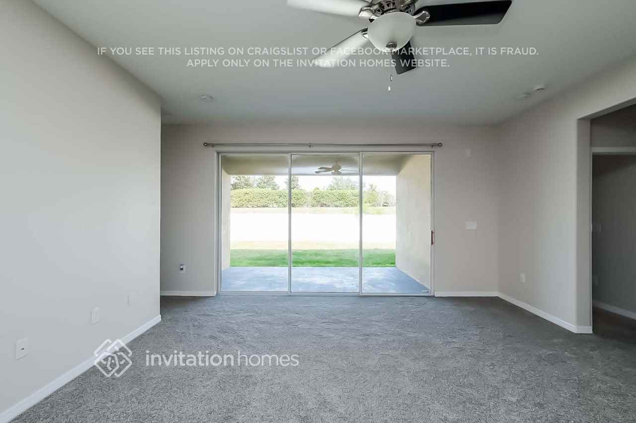 12328 Juniper Field Ct - Photo 2 of 14