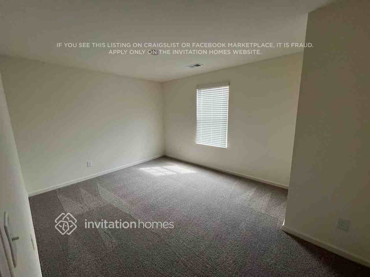 7381 Cranleigh St - Photo 4 of 11