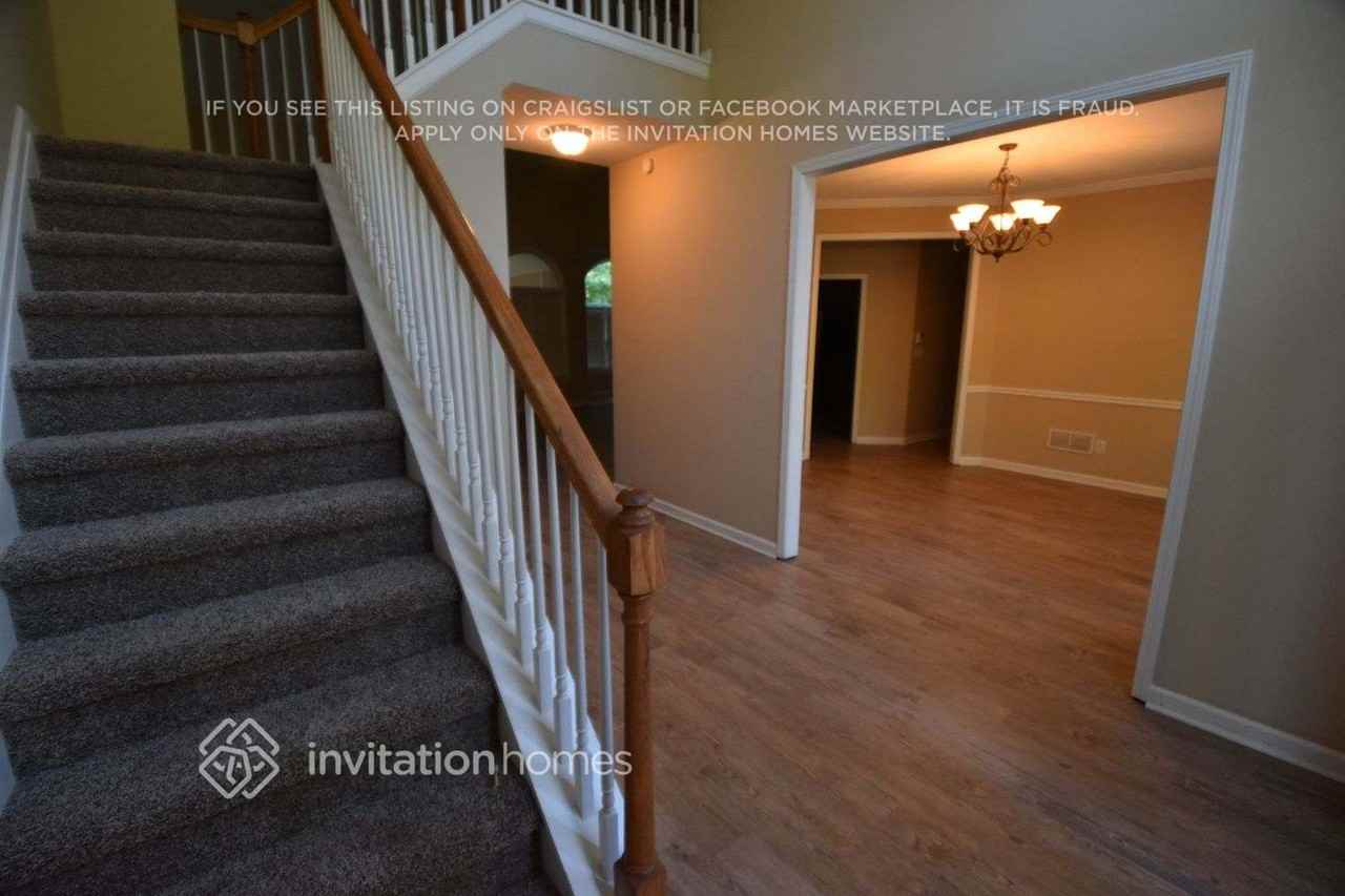 72 Southshore Pass - Photo 2 of 12