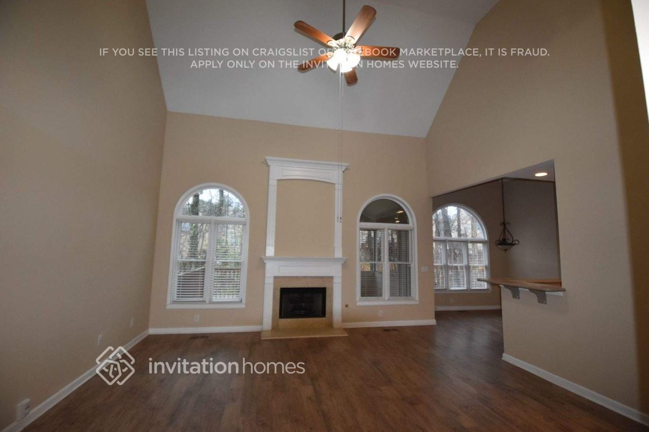 72 Southshore Pass - Photo 4 of 12