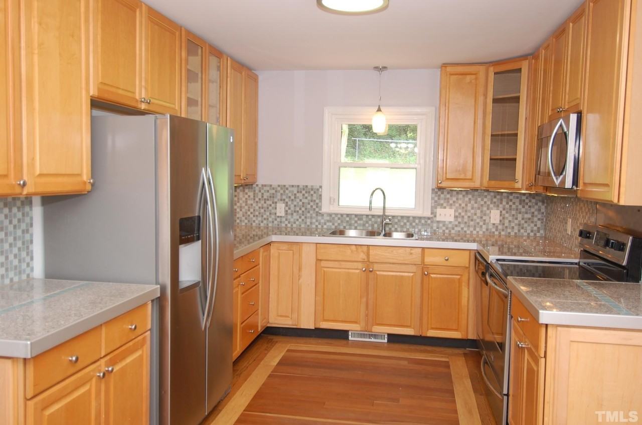 3105 Brentwood Rd - Photo 3 of 16