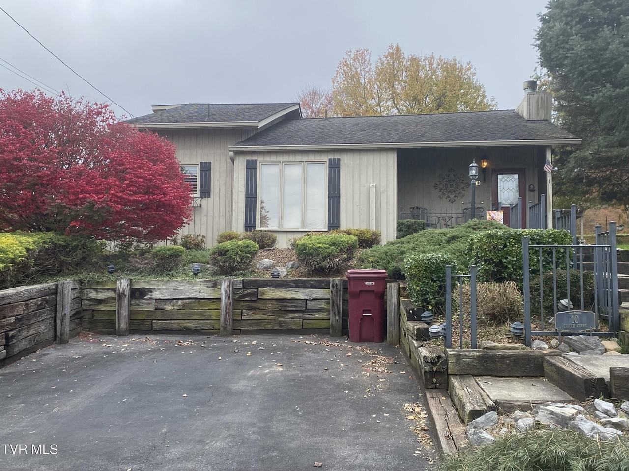 10 Crouch Ct - Photo 2 of 24