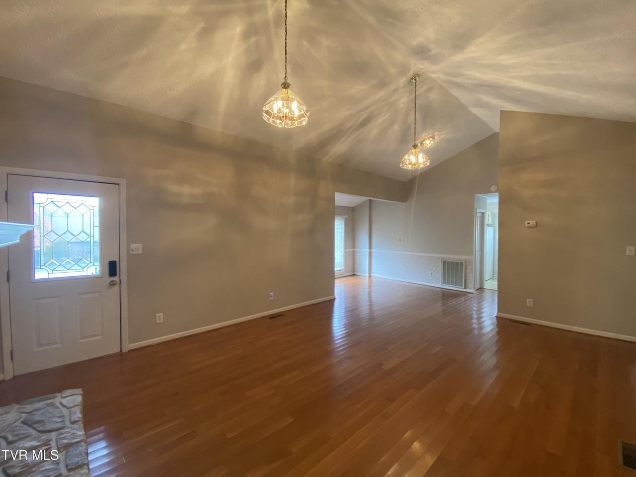 10 Crouch Ct - Photo 5 of 24